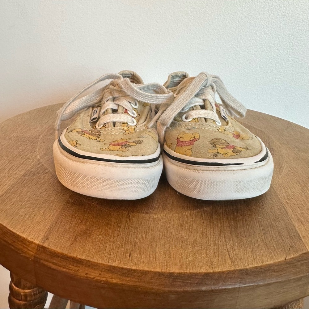 VANS Winnie the Pooh Kids Sneakers Size 13 Honey Pot Toddlers Runners Shoes - Picture 4 of 16